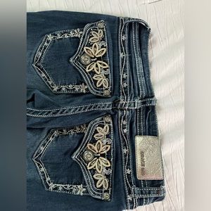 Grace in La Women's Floral Tab-pocket Bootcut Jean Blue Size 26